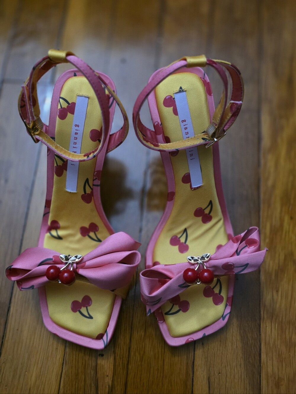 Giani Bini Cherry-Embellished Pink Women's Bow Sandals